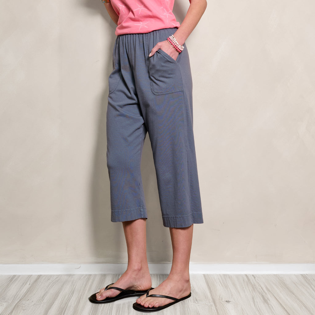 Jersey Pocket Capris
