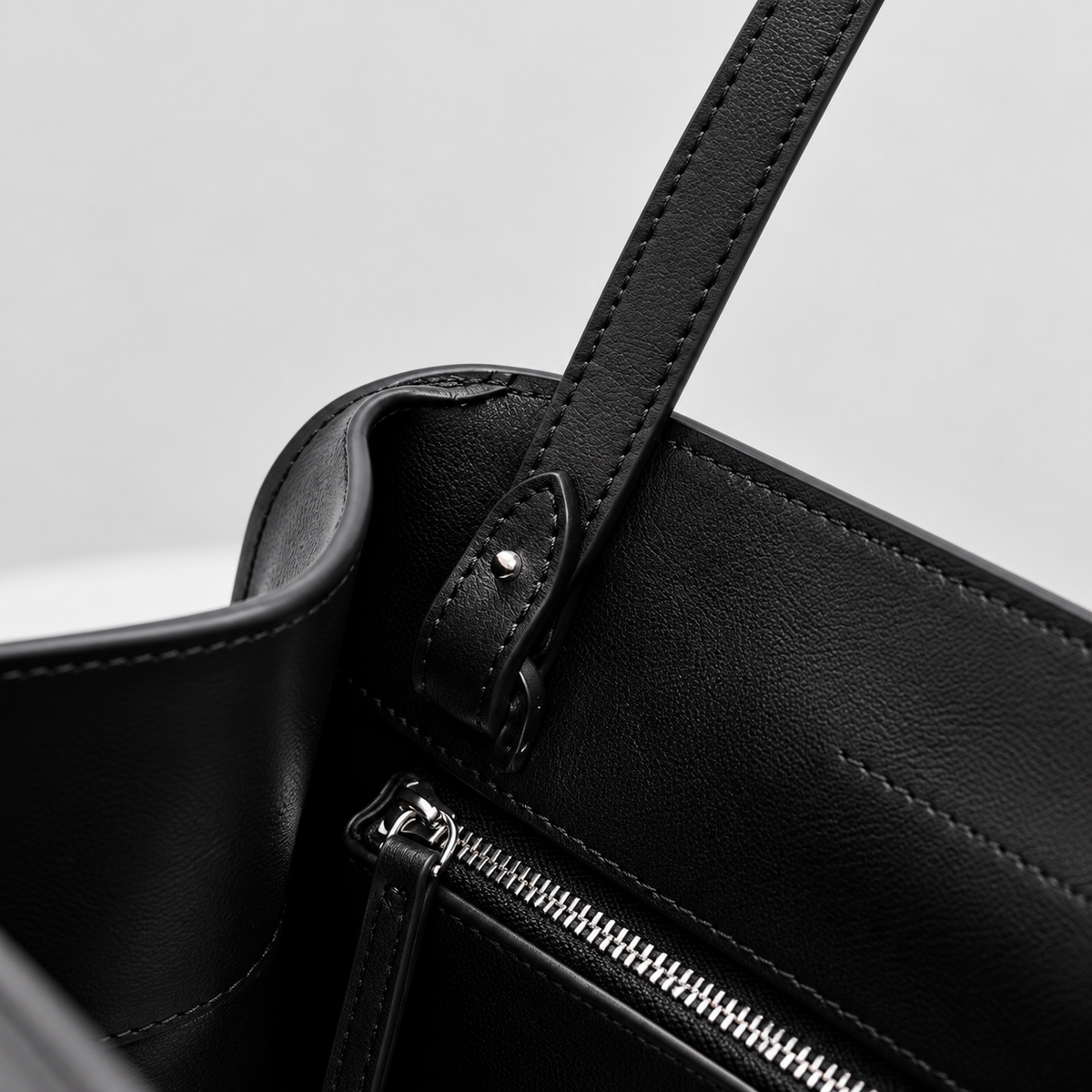 The Sienna Curve Shoulder Bag